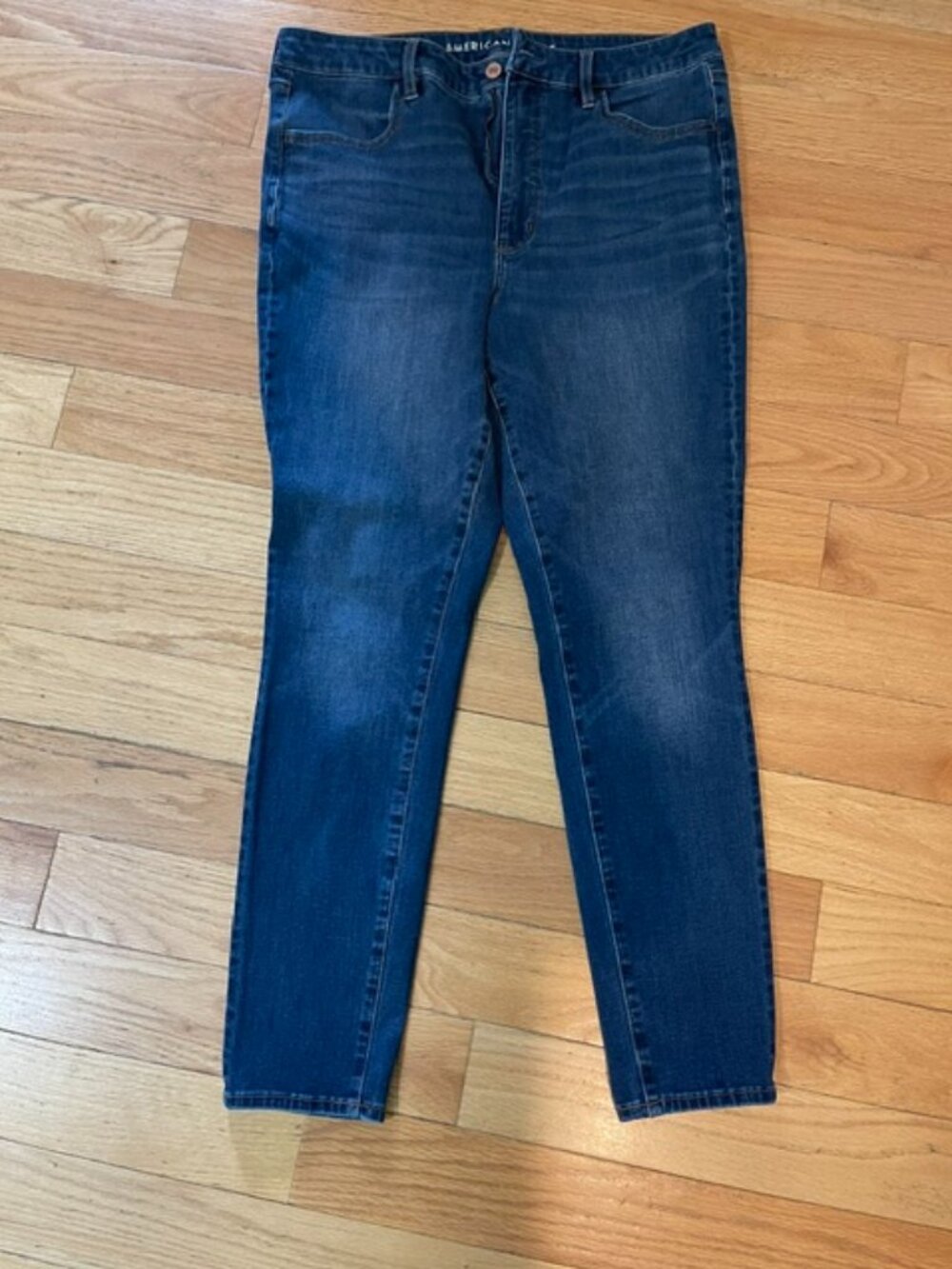 American Eagle Dream Stretch Jean skinny leg 14 - Picture 2 of 2
